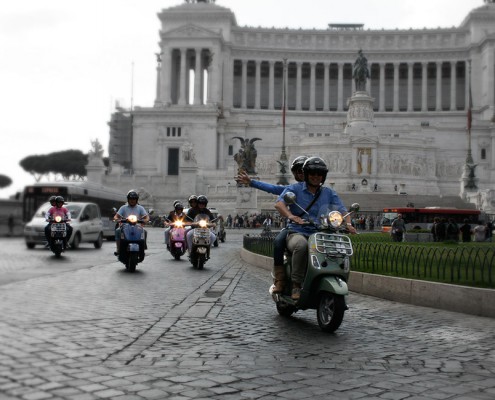 Veicoli - Tour di Roma in Vespa di coppia 4