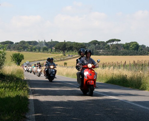 Veicoli - Escursione guidata Roma in Vespa di coppia 4