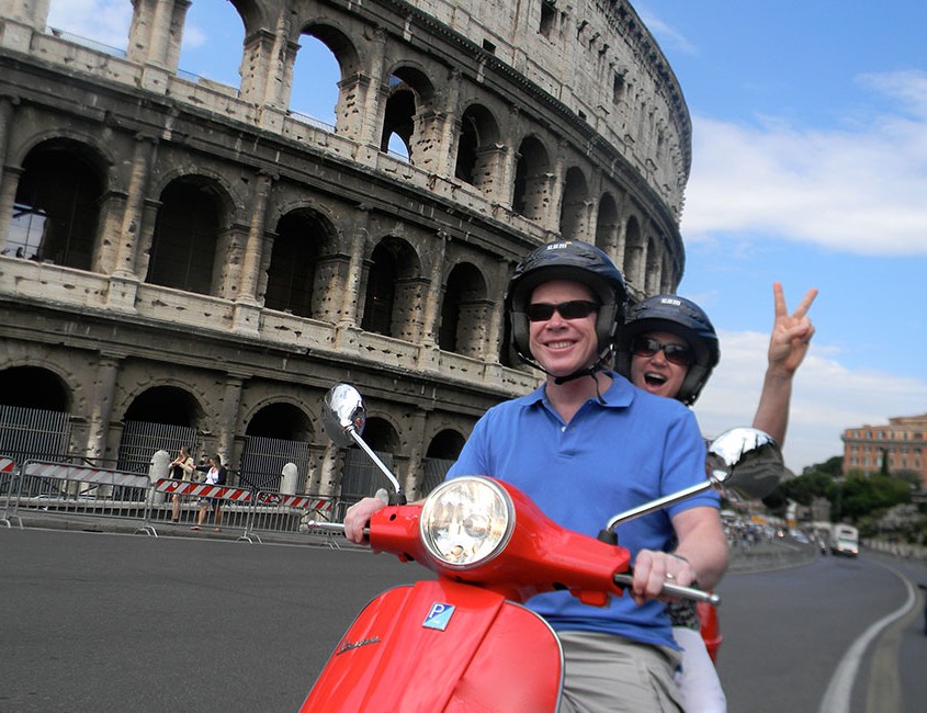 Veicoli - Tour di Roma in Vespa di coppia 1