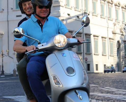 Veicoli - Visitare Roma in Vespa di coppia